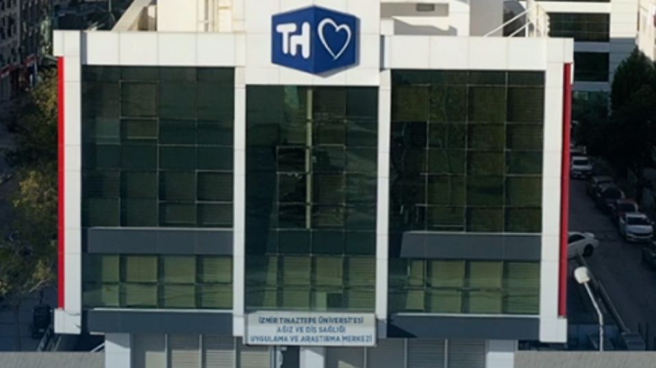 İzmir Tınaztepe Üniversitesi Ağız ve Diş Sağlığı Merkezi